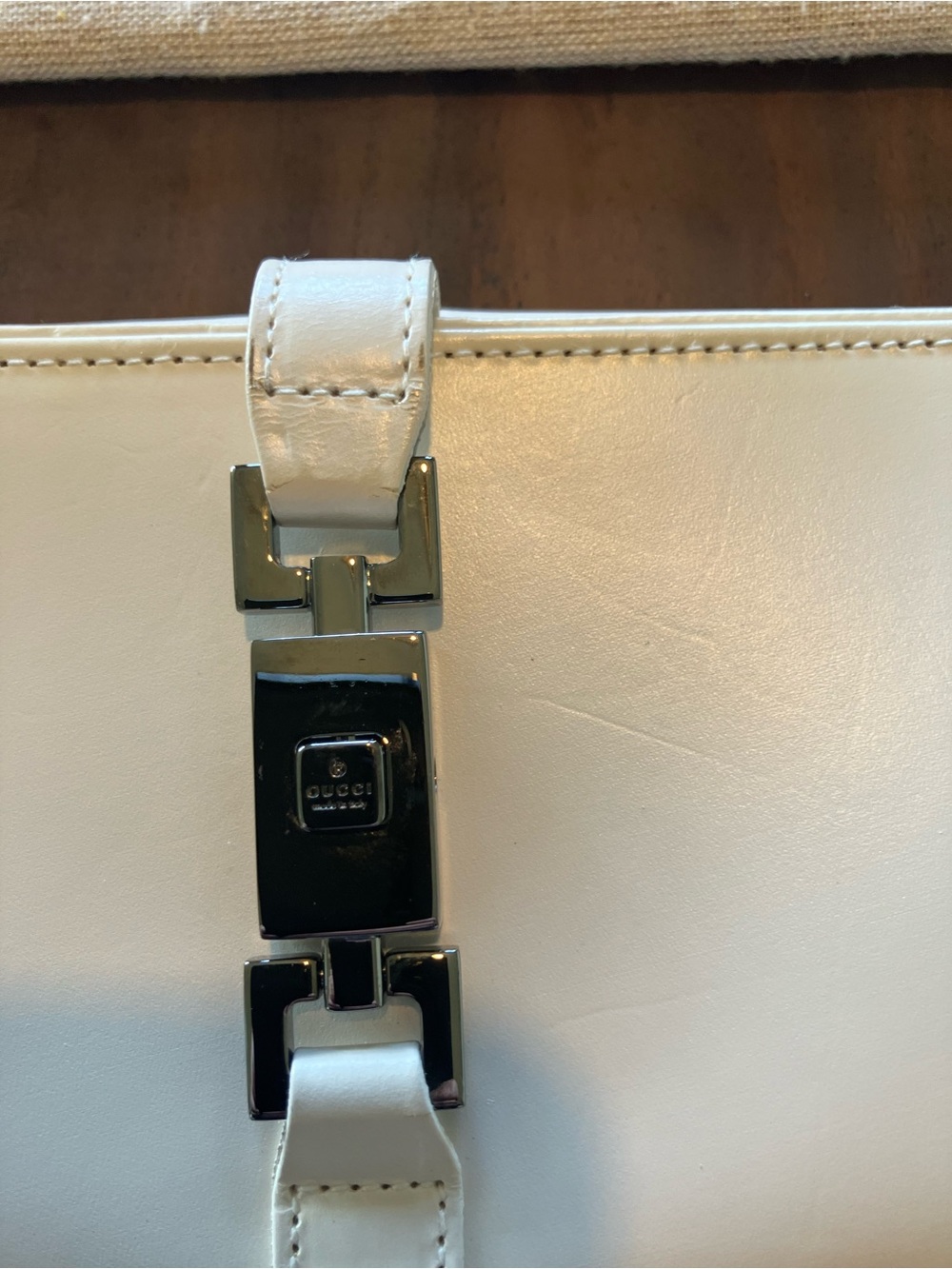 Gucci white Leather Continental Wallet with Silver Hardware - Picture 7 of 12